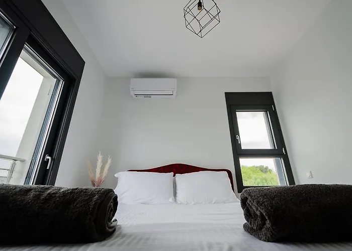 Salandore Blue Finikounta