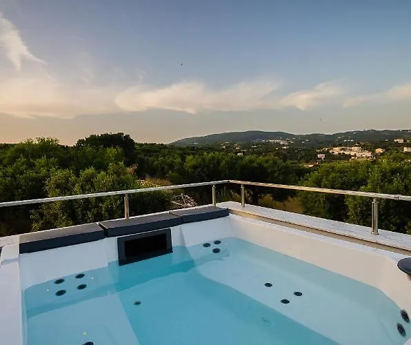 Salandore Blue * Finikounta